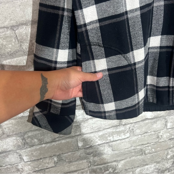 Orvis Women's Large Flannel Plaid Shacket Jacket Snap Button Up Fleece Lining - Picture 4 of 12